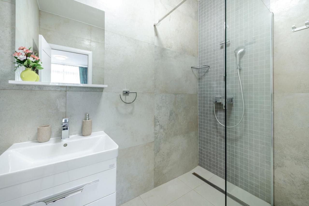 Oyo Deluxe Apartments Dubrownik Zewnętrze zdjęcie