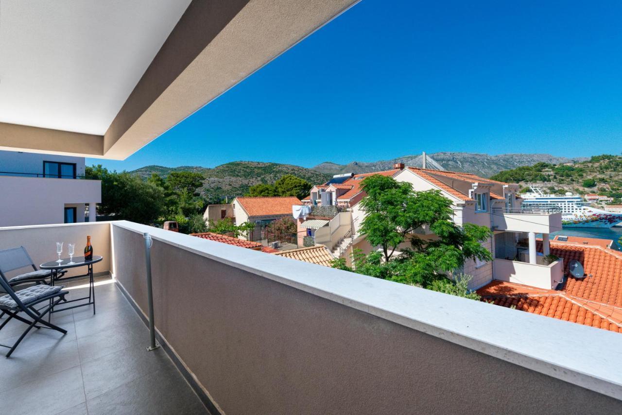 Oyo Deluxe Apartments Dubrownik Zewnętrze zdjęcie