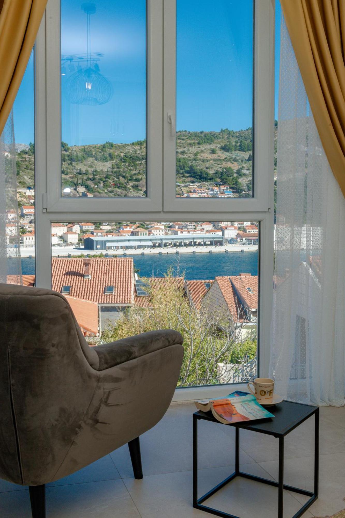 Oyo Deluxe Apartments Dubrownik Zewnętrze zdjęcie