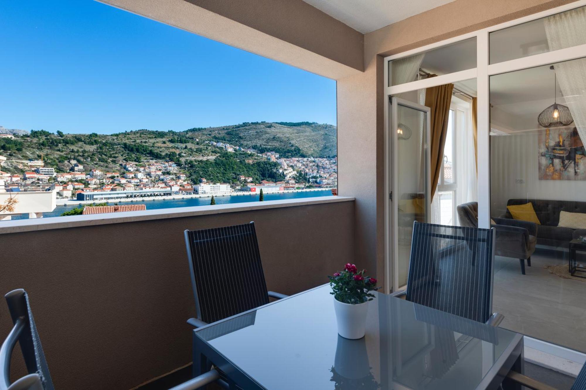 Oyo Deluxe Apartments Dubrownik Zewnętrze zdjęcie